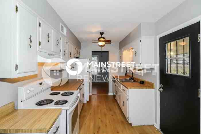 5163 Gloucester Ave - Photo 7 of 16