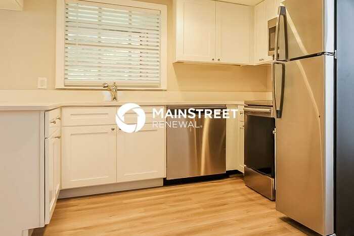 2120 Redleaf Dr - Photo 6 of 16