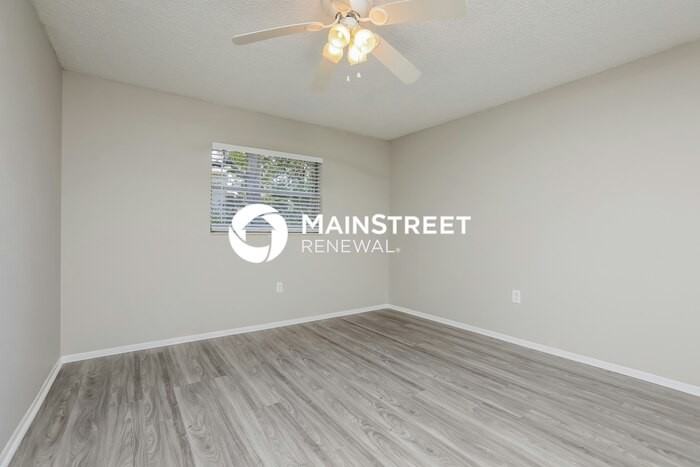 818 Wedgewood Dr - Photo 7 of 16