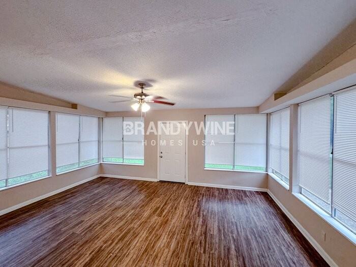 7256 Mimosa Grove Trl - Photo 6 of 15