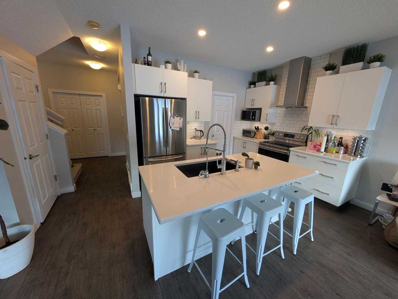 Secord - Photo 5 of 20