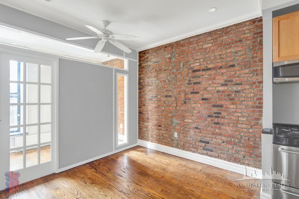 E 13th St #4C - Photo 3 of 16