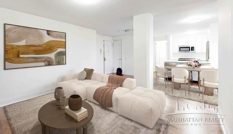 E 16th St #19 - Photo 2 of 6