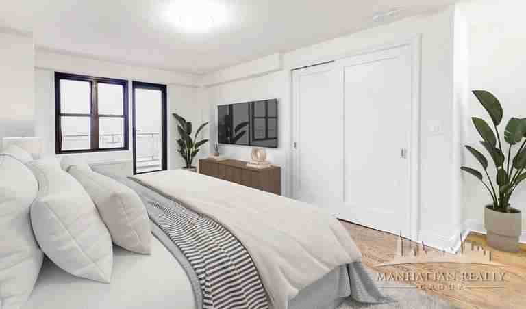 E 16th St #19 - Photo 4 of 6