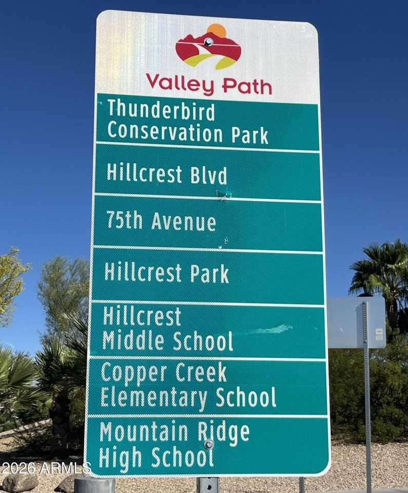 7439 W Crest Ln - Photo 7 of 12