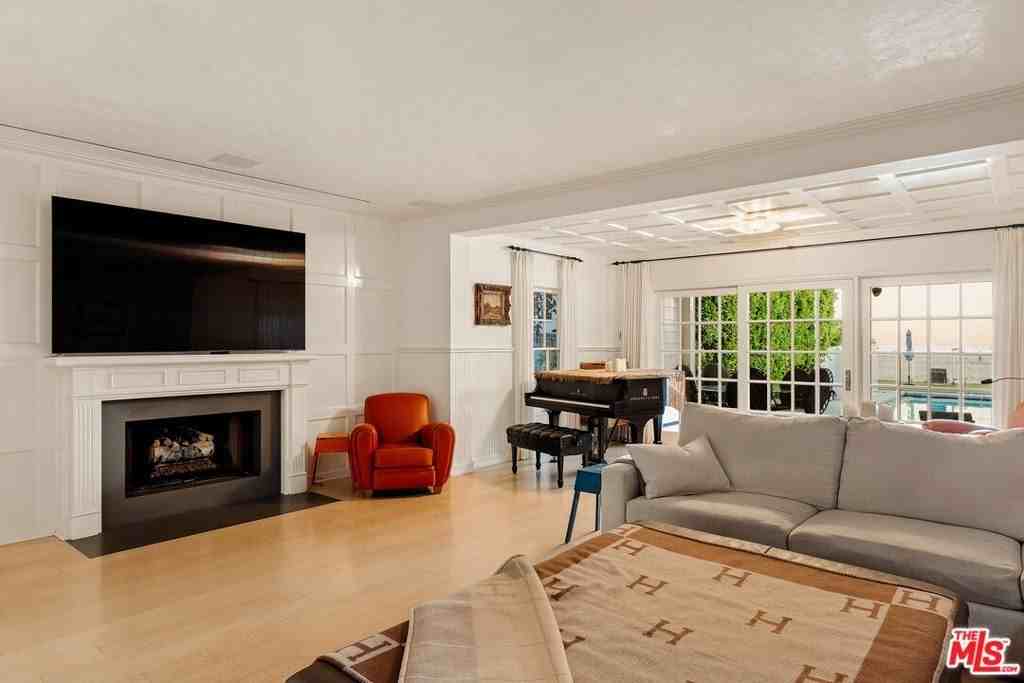 501 Palisades Beach Rd - Photo 7 of 28