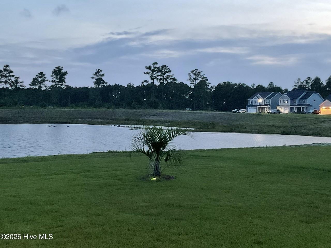 110 Sea Breeze Ct - Photo 7 of 50