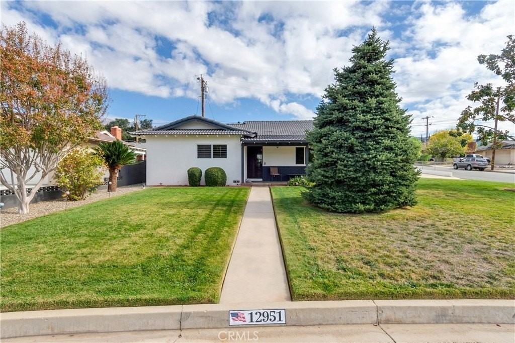 12951 Cascade St - Photo 2 of 32