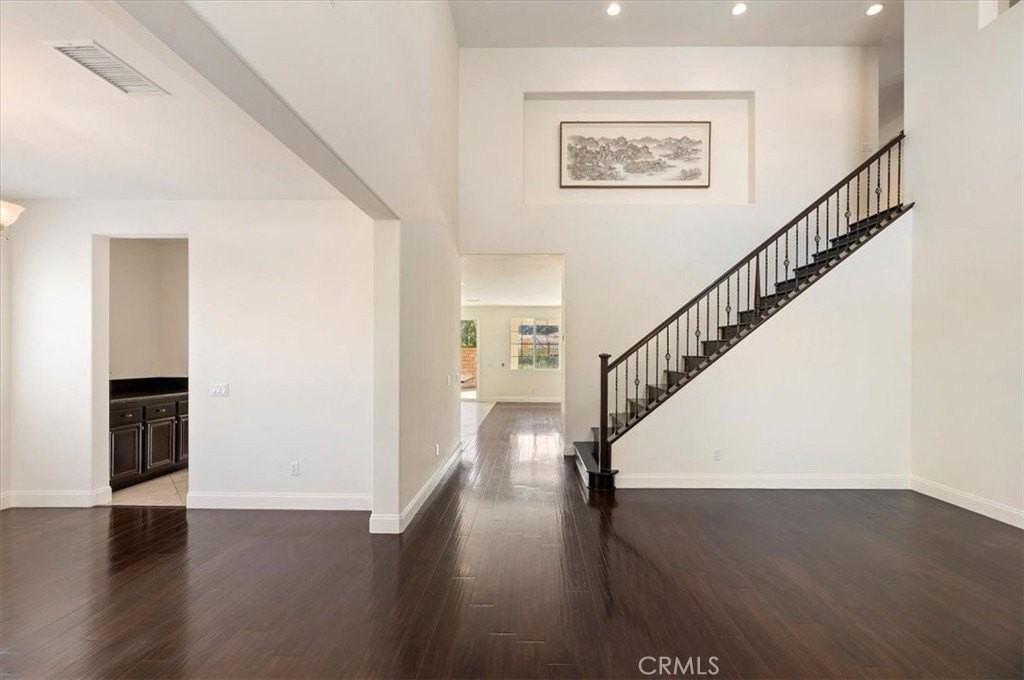 7609 Sanctuary Dr - Photo 7 of 50