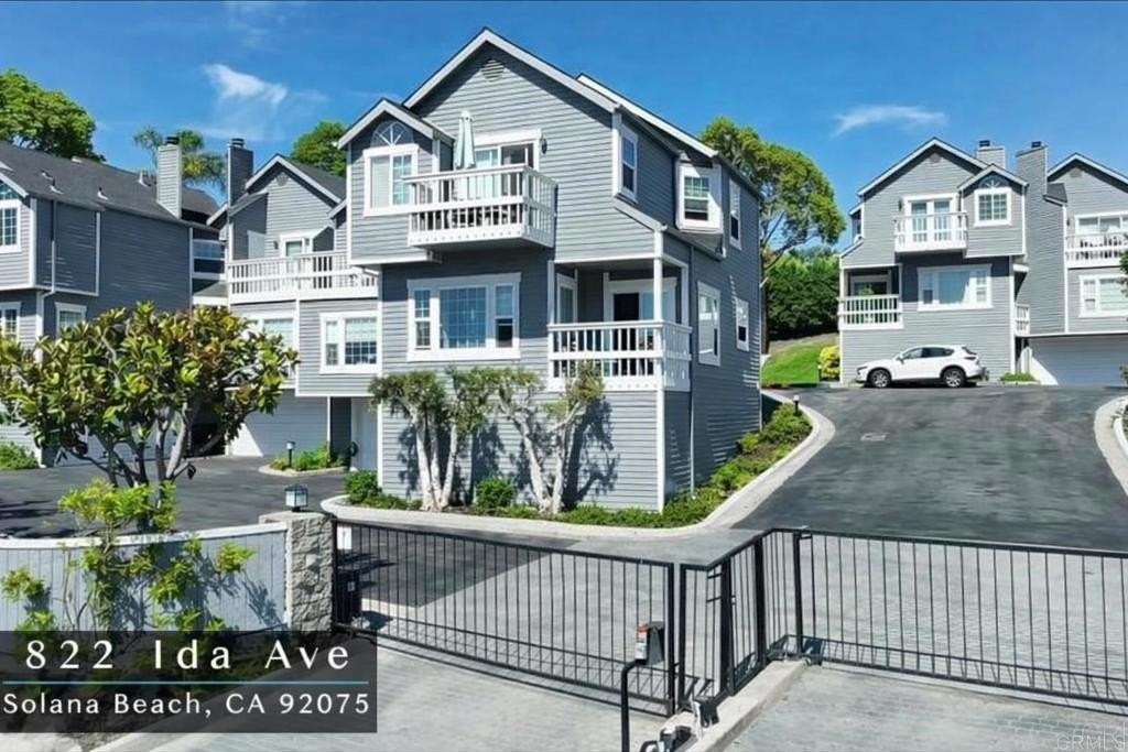 822 Ida Ave - Photo 2 of 33