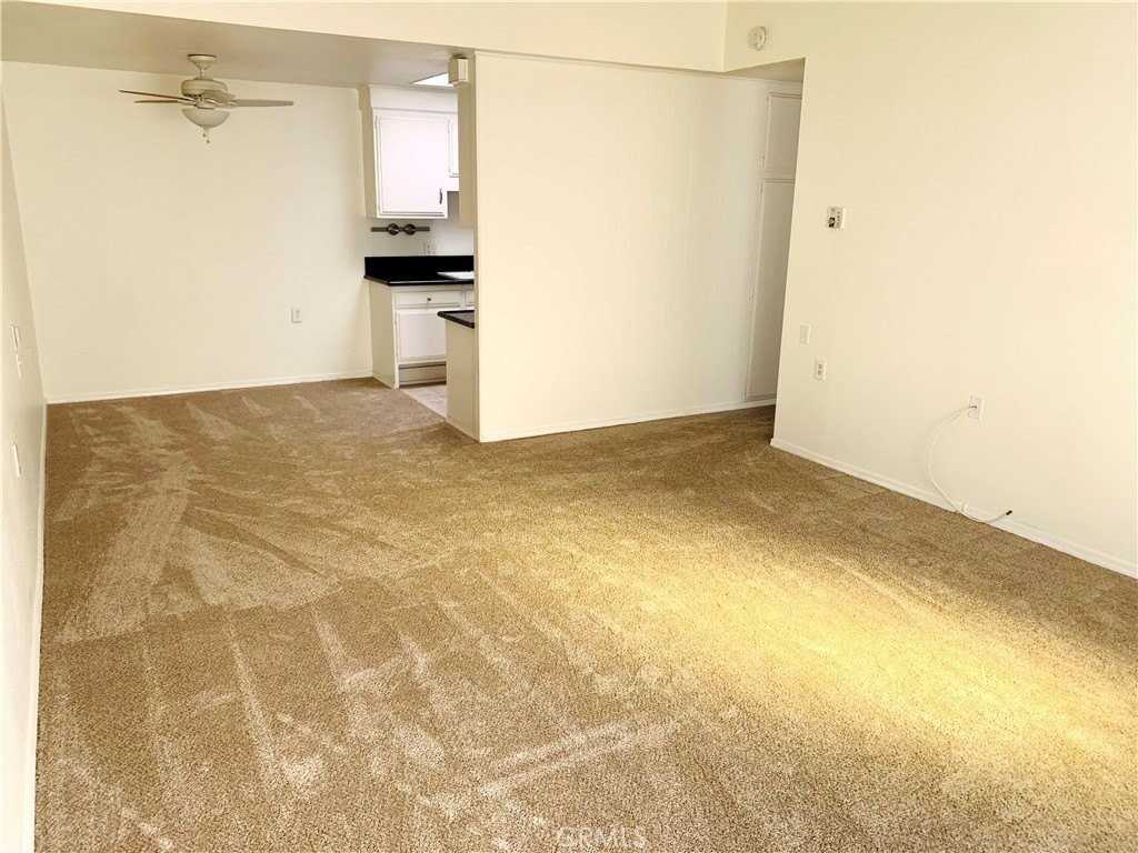 956 Calle Aragon #F - Photo 3 of 12