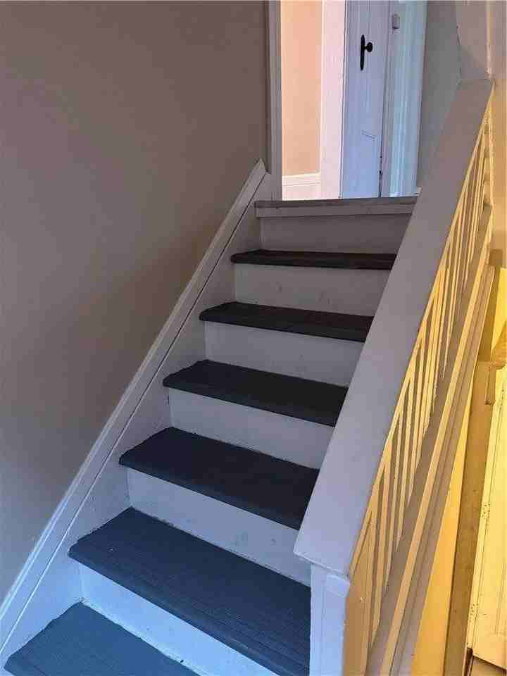 65 Arbutus St #UP - Photo 5 of 12