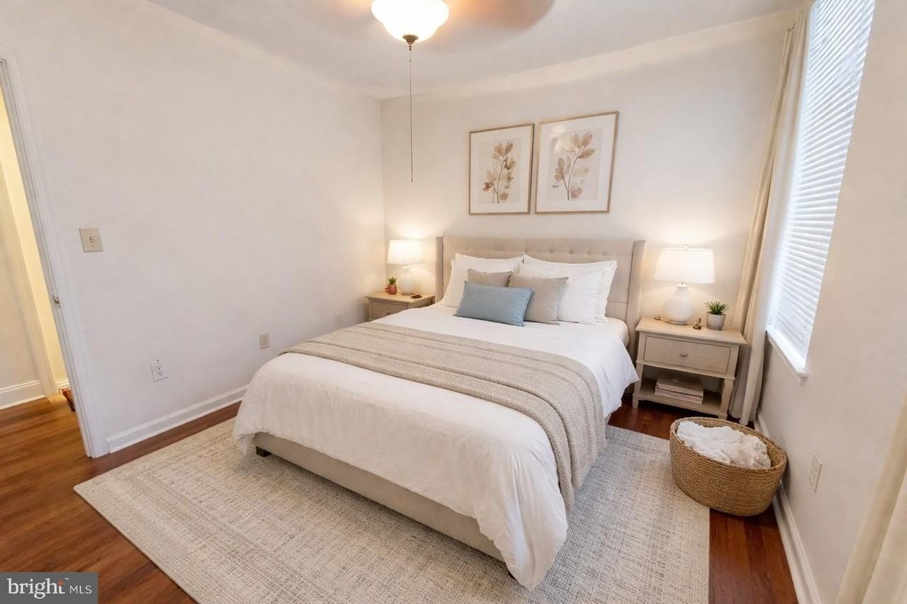 1828-00 Green St Apt 1r - Photo 4 of 10