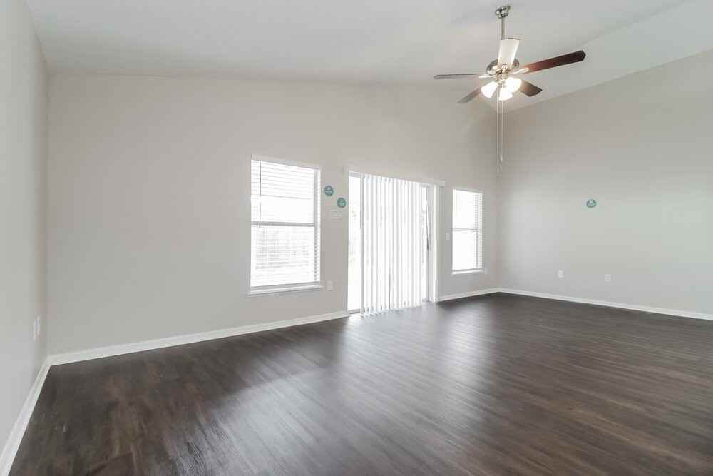 10344 Little Econ St - Photo 3 of 16