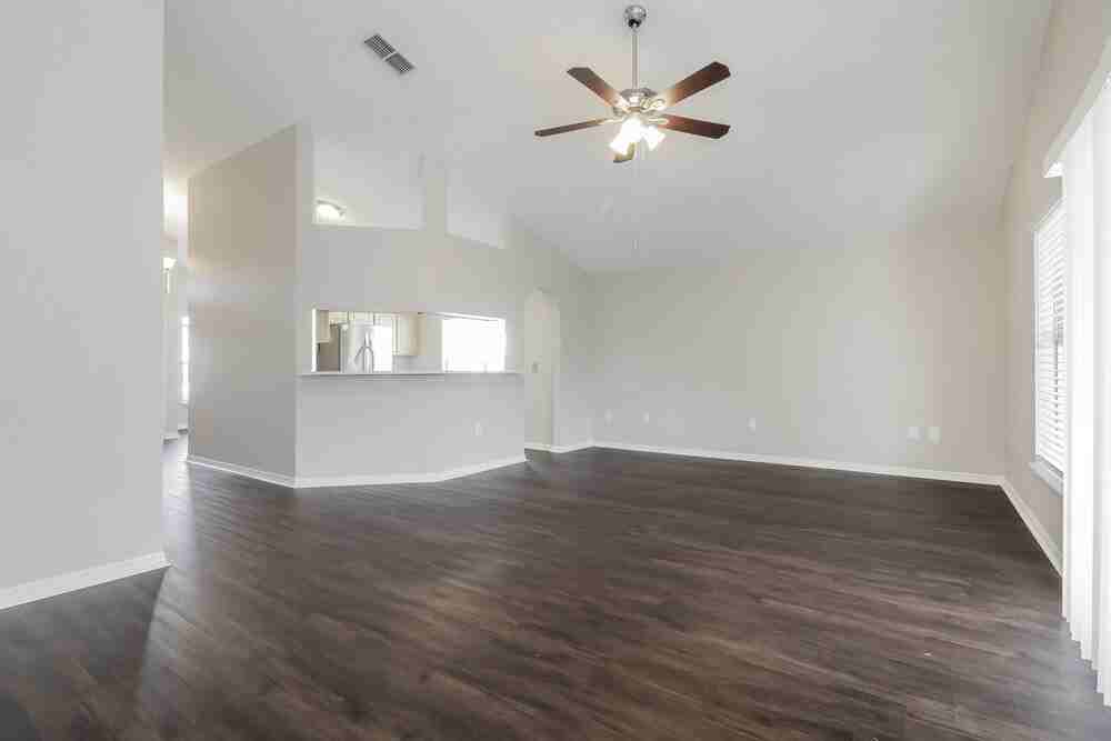 10344 Little Econ St - Photo 4 of 16