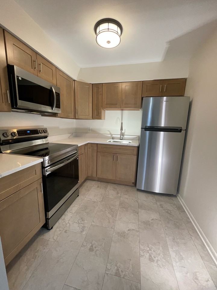 380 Minor StreetUnit 6 #380-6 - Photo 3 of 22