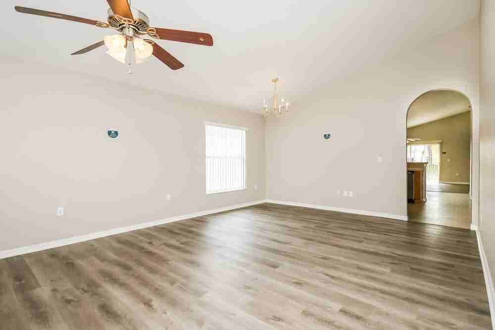 515 Winthrop Pl - Photo 5 of 16