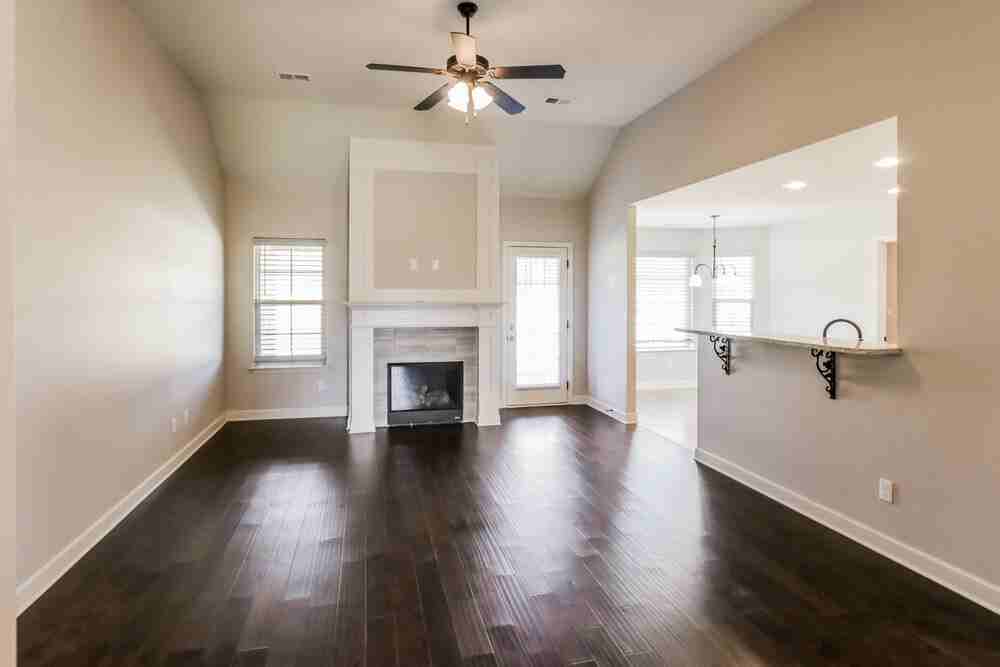 3469 Marion Ln - Photo 4 of 17