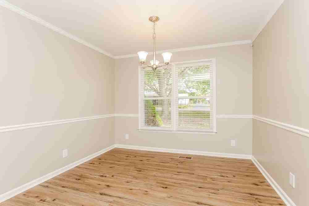 2409 Racquet Club Dr - Photo 5 of 16