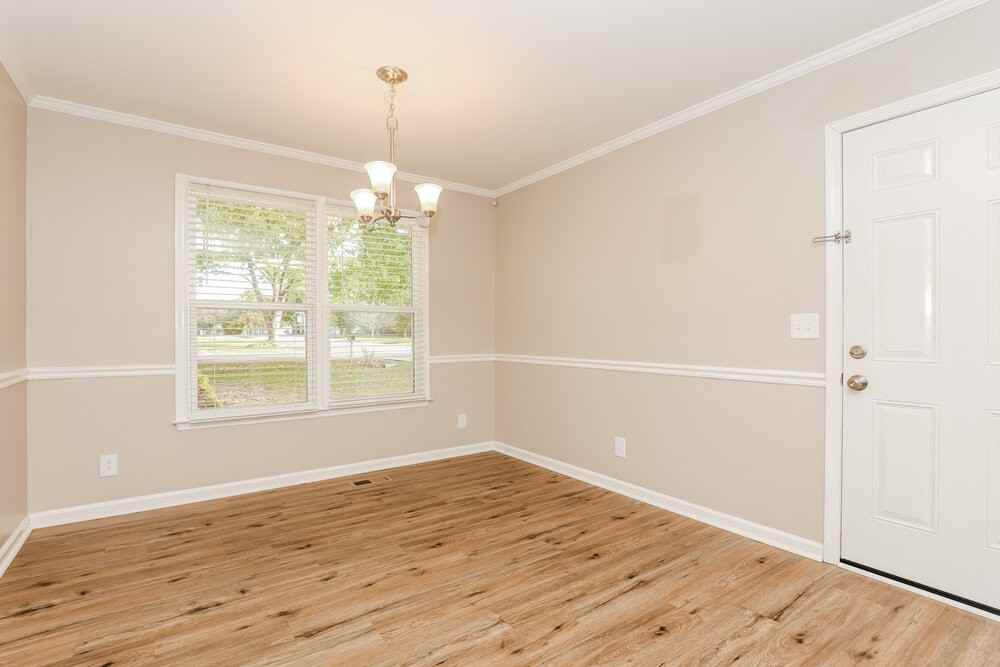 2409 Racquet Club Dr - Photo 6 of 16