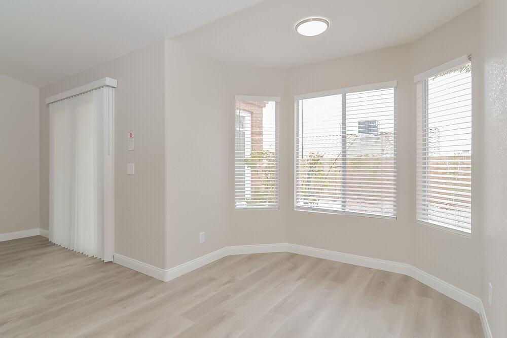 406 Aloha Dr - Photo 6 of 16