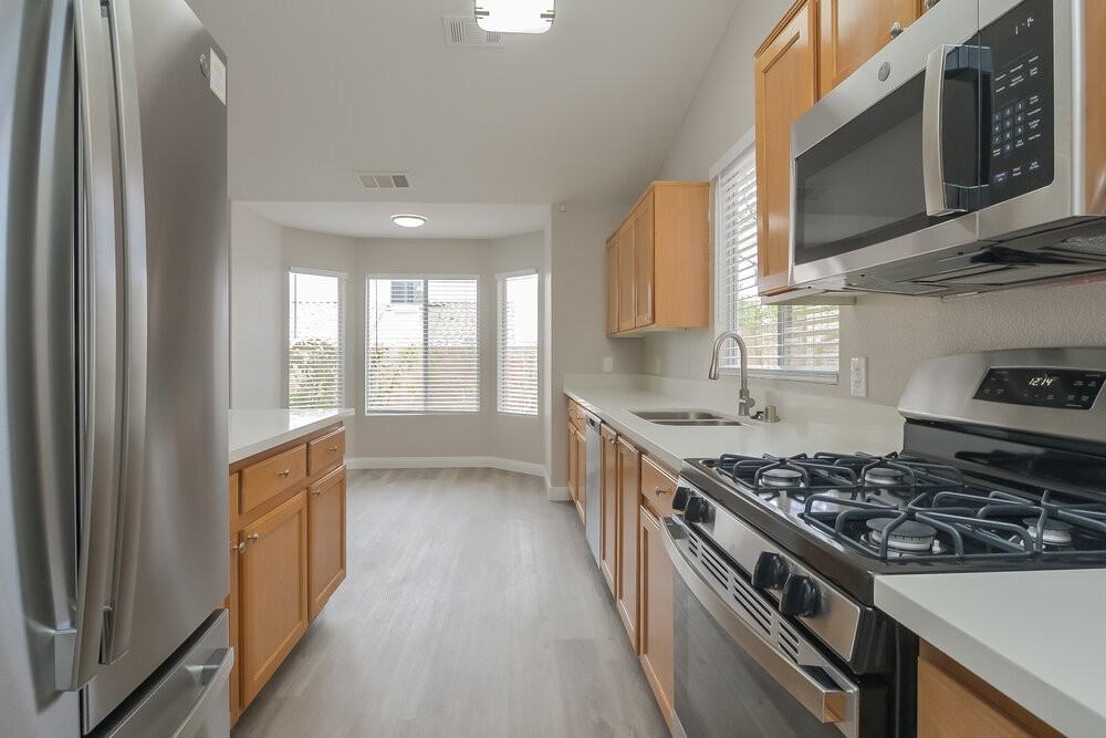 406 Aloha Dr - Photo 7 of 16