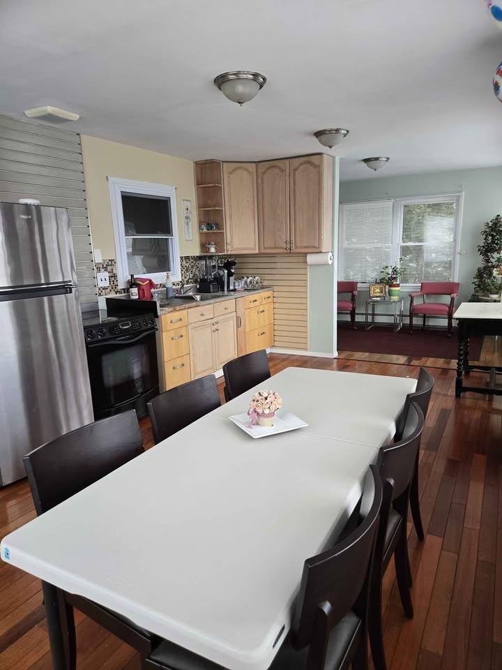 402 Pleasantview Court - Photo 4 of 10