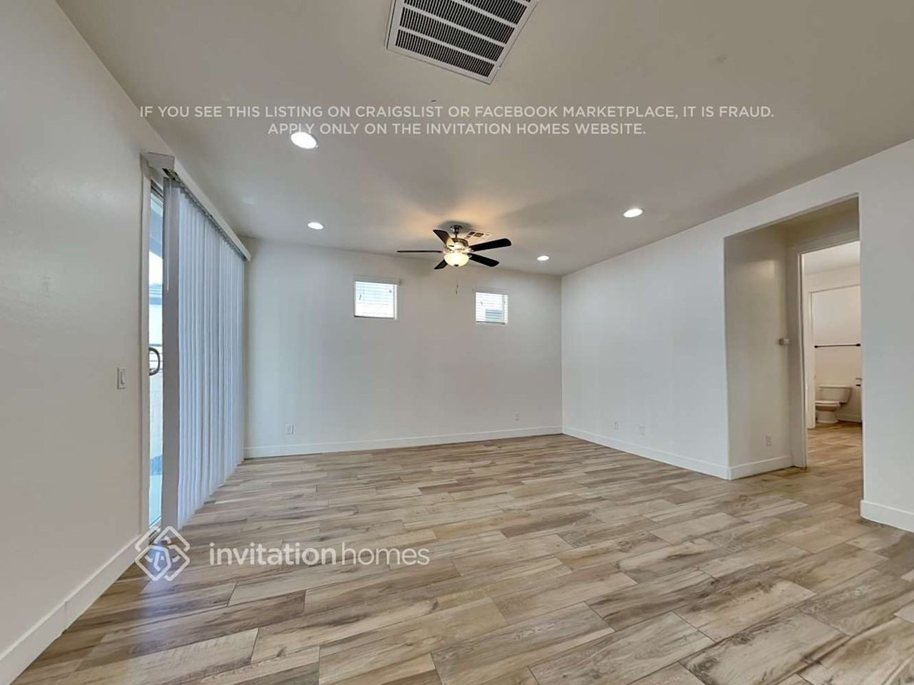 16505 S 10th St - Photo 2 of 11