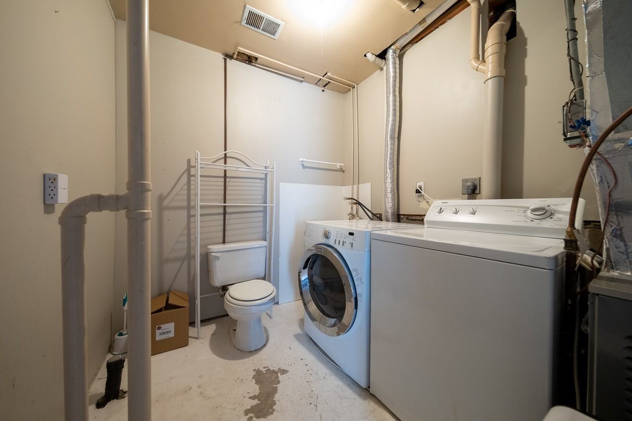 16068 Foliage Ave W #1 - Photo 5 of 24