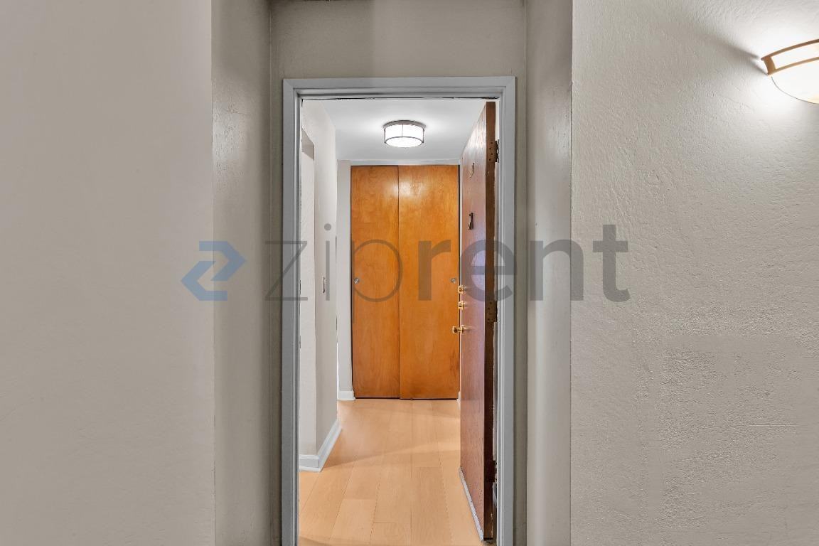 955 Shorepoint Ct #109 - Photo 5 of 28