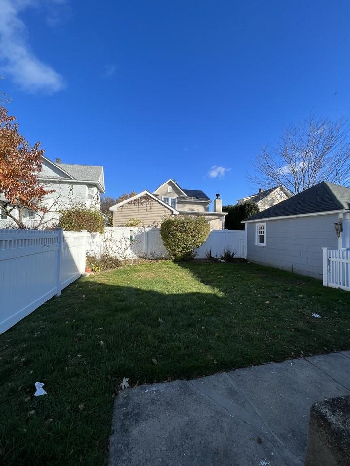 15 Irma Ave #1 - Photo 4 of 5