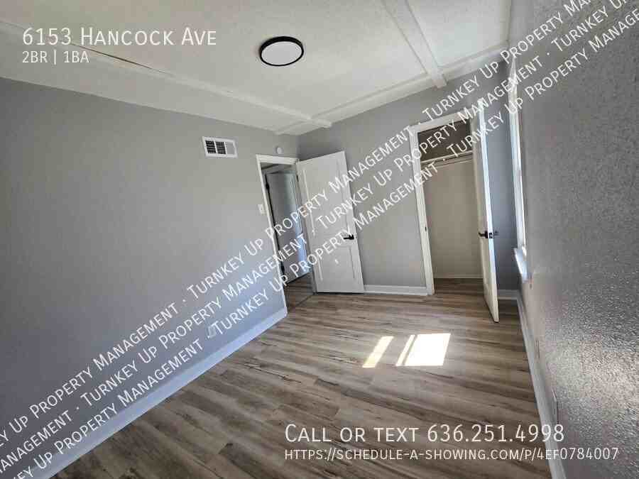 6153 Hancock Ave - Photo 7 of 12