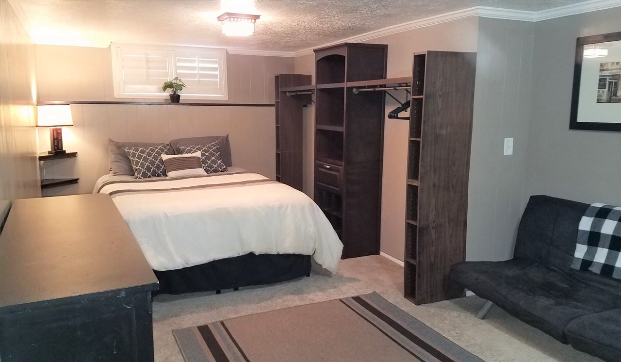 655 E Riviera Cir - Photo 2 of 12