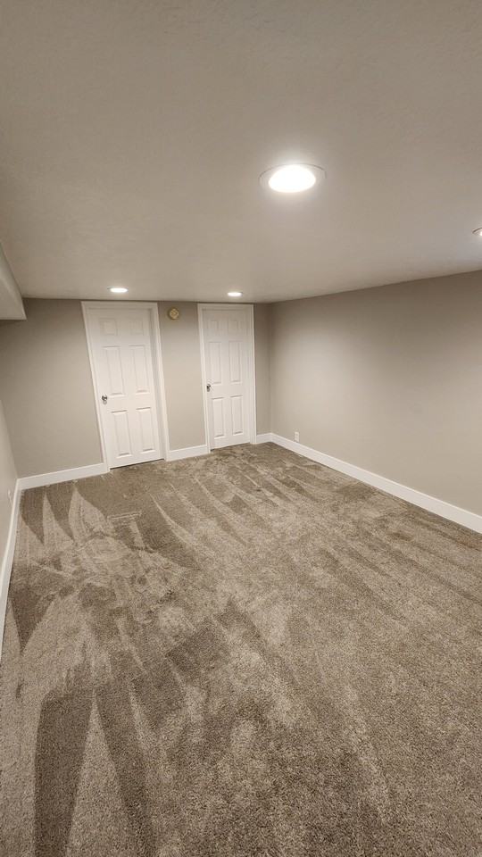 1005 E Diamond Way - Photo 2 of 15