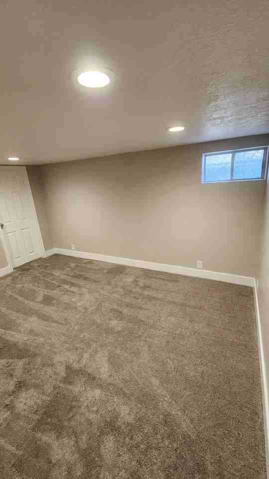 1005 E Diamond Way - Photo 3 of 15