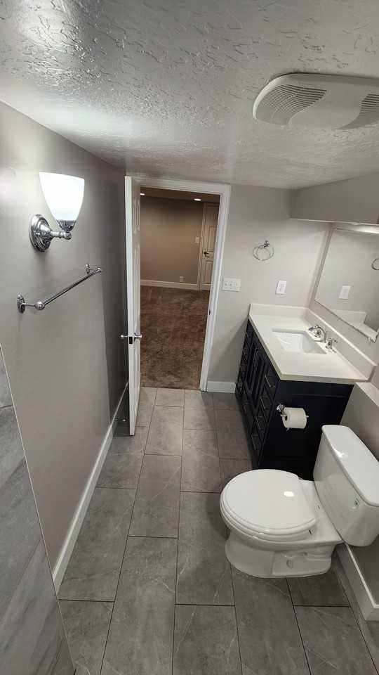 1005 E Diamond Way - Photo 5 of 15