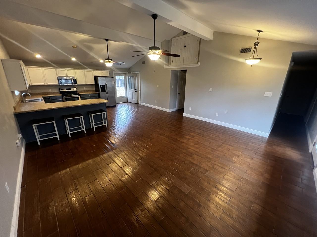 73639 Diamondhead Dr N - Photo 2 of 11