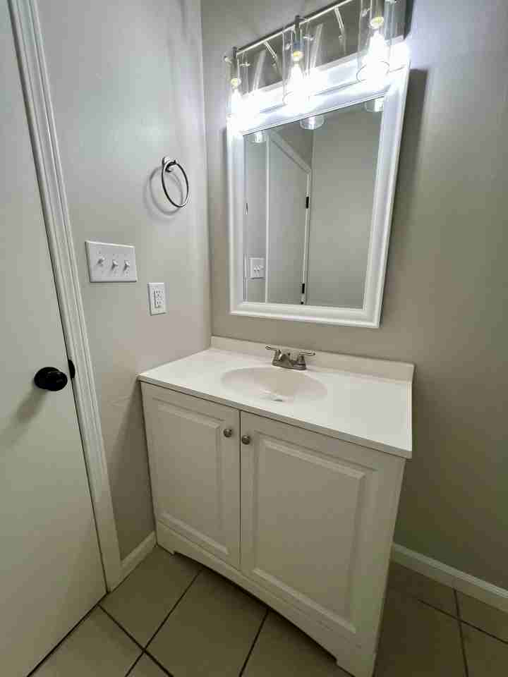 1404 Hicks Rd #A - Photo 5 of 10