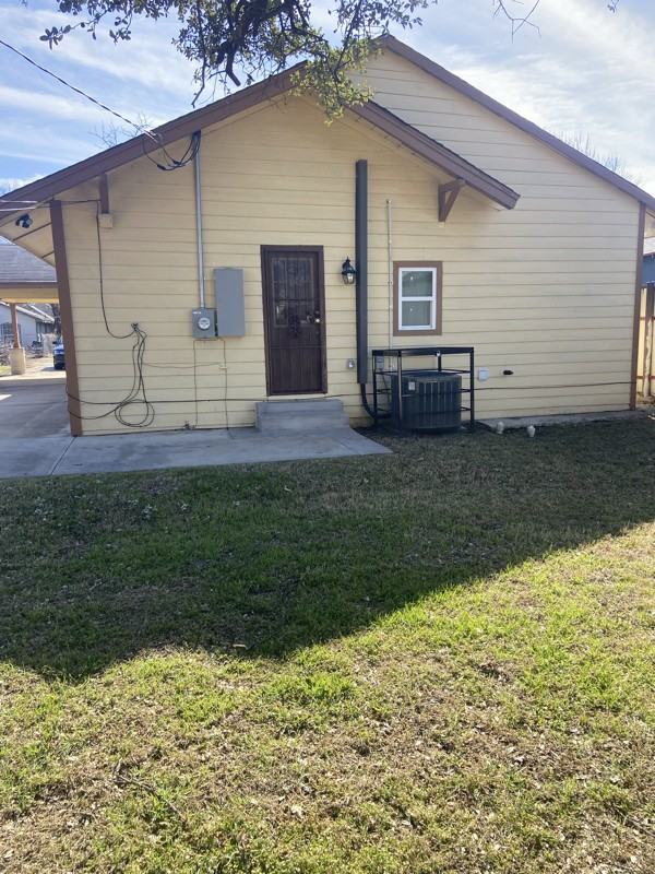 1331 Elmwood Ave - Photo 6 of 21