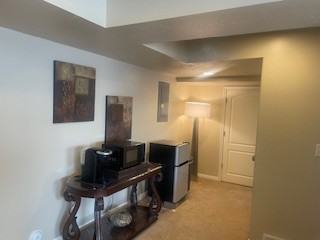 8728 S Leafwood Ln - Photo 2 of 4