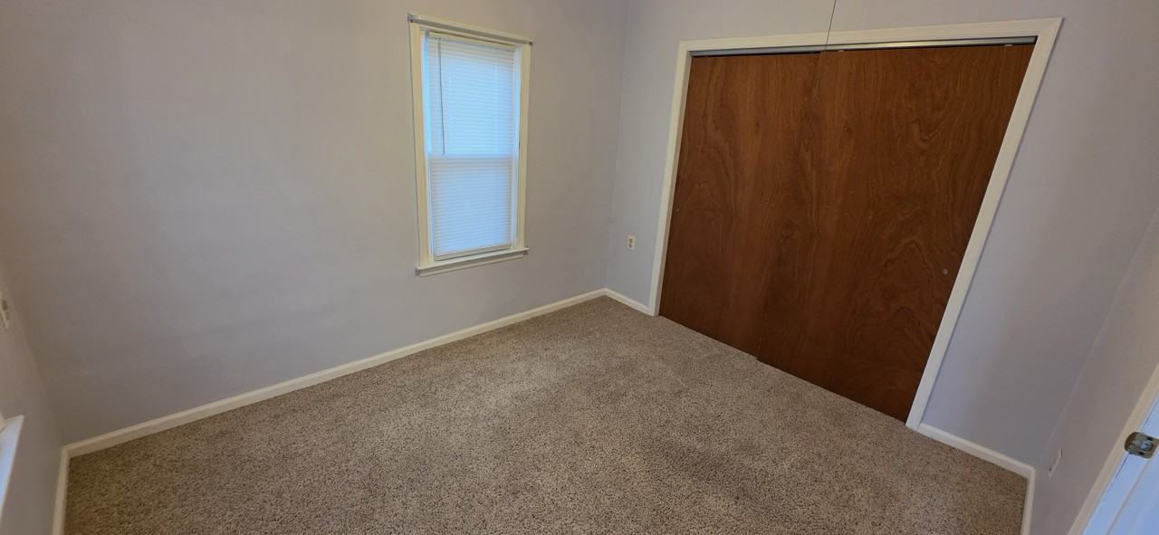 3803 S Granville Ave - Photo 5 of 11