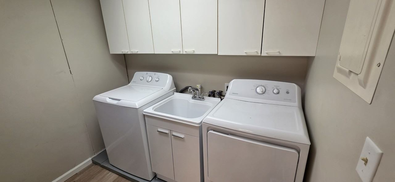 3803 S Granville Ave - Photo 7 of 11