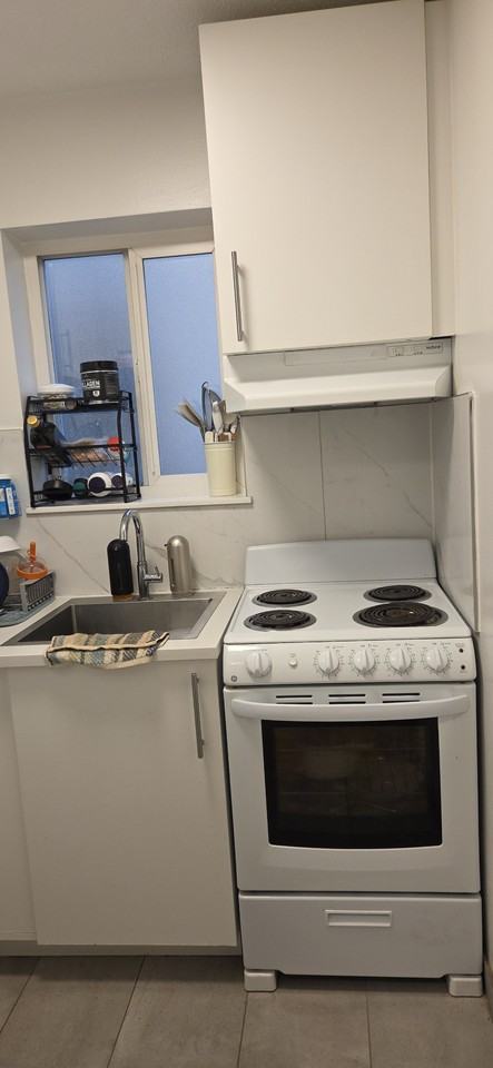 1242 West 11th Avenue #104 - Photo 7 of 11