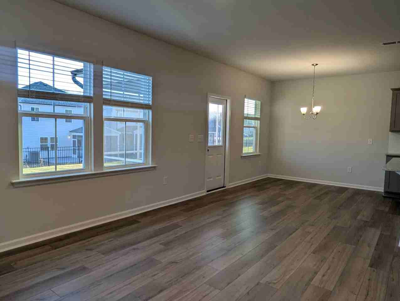 524 Prestonfield Way - Photo 3 of 9