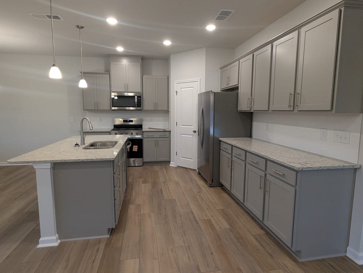 524 Prestonfield Way - Photo 4 of 9