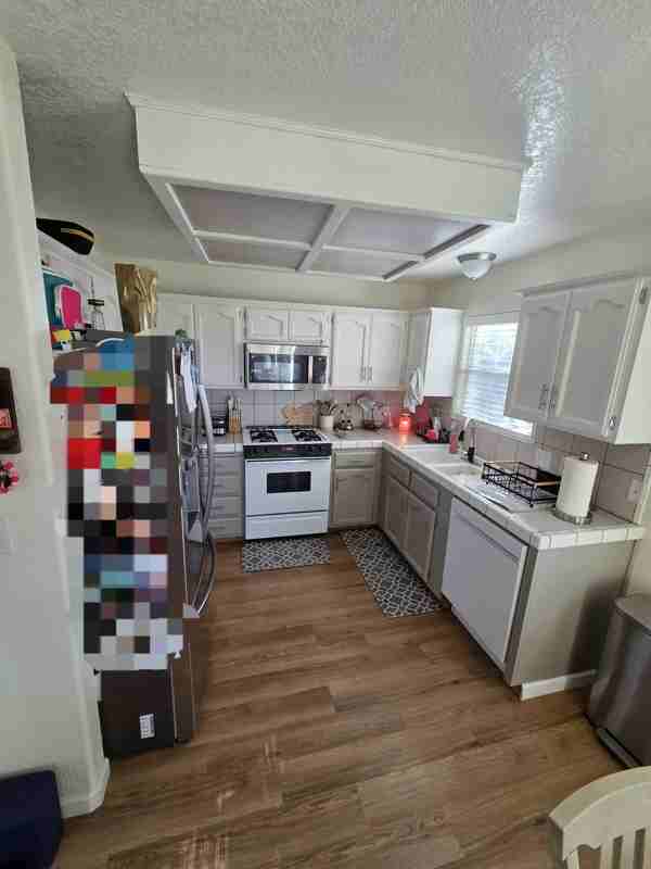 455 Westgate Pl - Photo 5 of 13