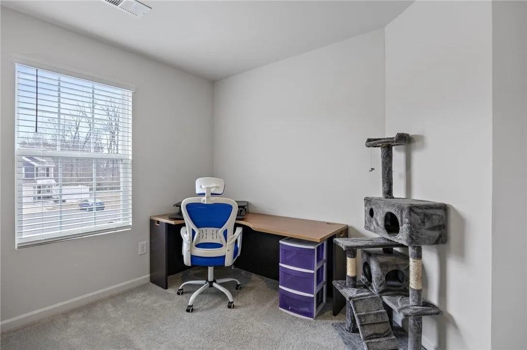 559 Brasstown Ct - Photo 7 of 15