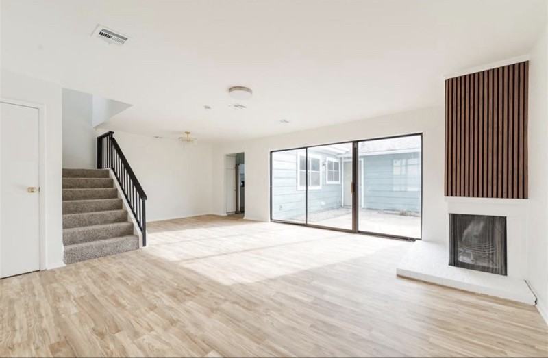 2827 Indian Creek Blvd - Photo 2 of 21