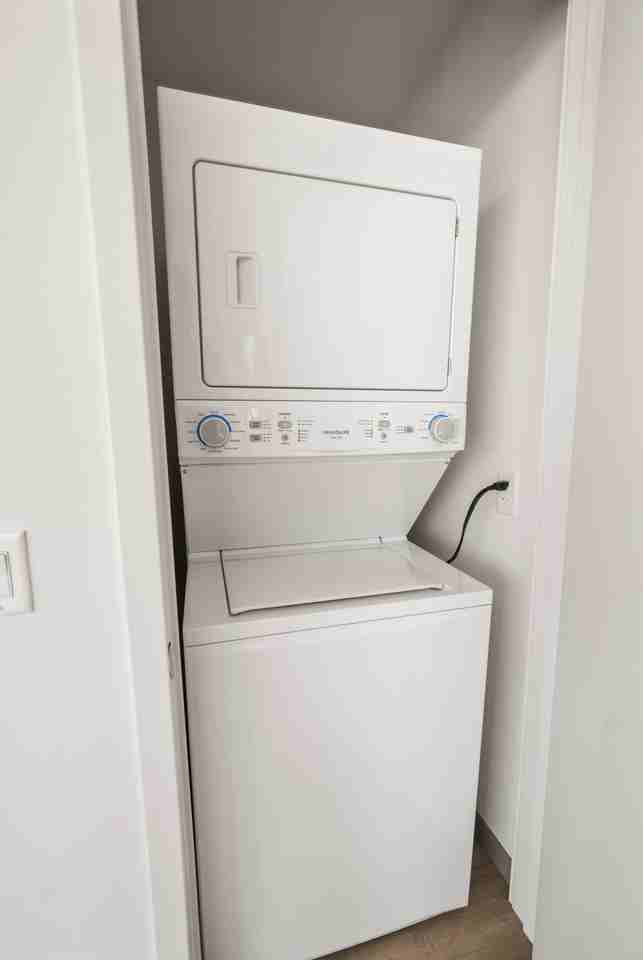 552 S Damen Ave - Photo 7 of 9