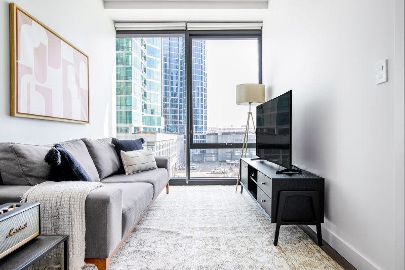 1235 S Indiana Ave - Photo 4 of 19